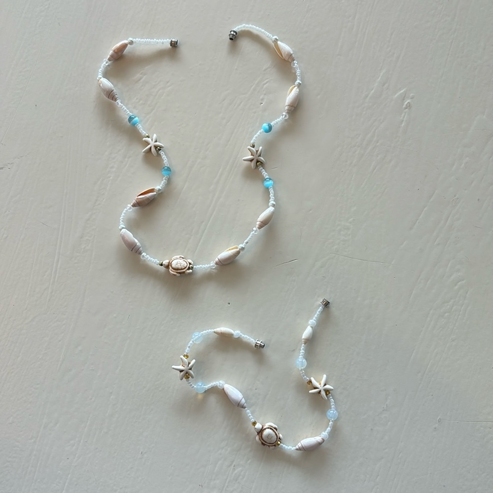 Seashell/turtle necklace + bracelet